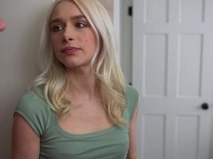 18 ans, Éjaculation interne, Tir de sperme, Branlette thaïlandaise, Orgasme, Adolescente, String, Jouets