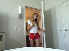 Blasen, Braunhaarige, Besamung, Handjob, Im freien, Öffentlich, Schlucken, Flotter dreier