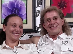 Брюнетки, Семяизвержение, Два парня и девушка, Натуральные сиськи, Обвисшие сиськи, Молоденькие, Страшные, Жена