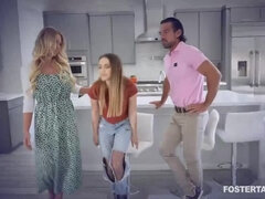 Blonde, Énorme, Léchez, Mère que j'aimerais baiser, Maman, Chatte, Plan cul à trois, Nénés