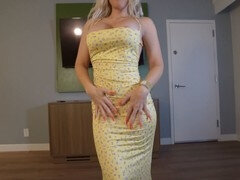 Blasen, Kleid, Riesig, Milf, Ablutschen, Tittenfick, Titten, Hure