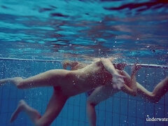 Culo, Bikini, Rubia, Morena, Fetiche, Lesbiana, Piscina, Ruso