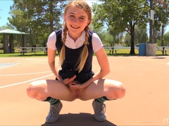 Anal, Extrême, Masturbation, Orgasme, Public, Solo, Jouets, Sous la jupe