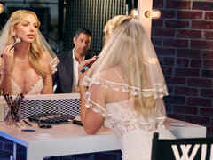 デカ尻, ブロンド, 浮気する