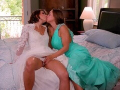 Gros cul, Brunette brune, Pieds, Femelle, Poilue, Orgasme, Chatte, Mariage