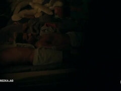 Обнаженные, Украденные видео