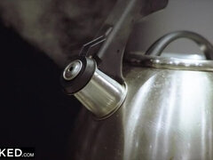 Verga grande, Rubia, Mamada, Corrida, Estilo perrito, Lamidas, Tetas, Voyeur