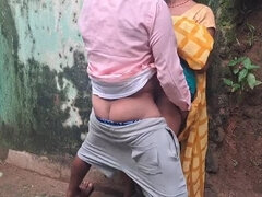 Komal Aunty Hot Indian Desi Fucked Hard by Trilokinath in Hindi