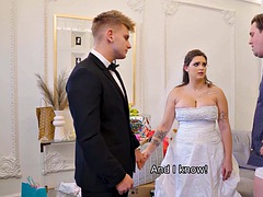 Grosse titten, Braut, Braunhaarige, Gehörnter ehemann, Tschechisch, Lingerie, Tätowierung, Titten