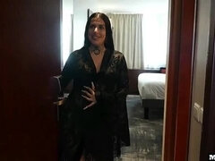 Gros cul, Gros seins, Gothique, Hard, Interracial, Seins naturels, Pute, Adolescente