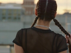 Kont, Grote mammen, Bruinharig, Hakken, Italiaans, Buiten, Sokken, Alleen