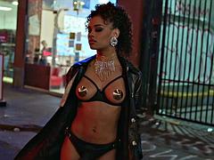 Morena, Lesbiana, Lamidas, Pelirrojo, Deporte, Tatuaje, Tetas