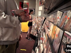 18 jaar, Sperma shot, Sperma in gezicht, Handbeurt, Masturbatie, Klein, Gezichtspunt, Tiener