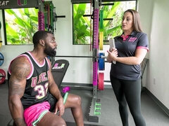 Grote kont, Grote lul, Grote mammen, Pijpbeurt, Hondjeshouding, Sportzaal, Moeder die ik wil neuken