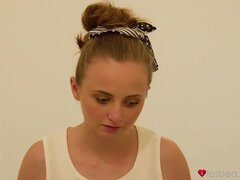 Cul, Lécher le cul, Gros seins, Lesbienne, Piercing, Chatte, Tatouage, Nénés