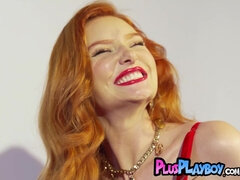 Grosser arsch, Geile alte tussi, Lingerie, Milf, Mutti, Rotschopf, Solo, Titten