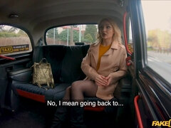 Amateur, Blonde, Voiture, Gorge profonde, Seins naturels, Russe, Jarretelles, Nénés