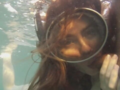 Enthousiasteling, Badpak, Pijpbeurt, Bruinharig, Sperma shot, Lul, Fetisj, Naakt