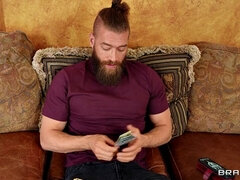 Sucer une bite, Lunettes, Branlette thaïlandaise, De plein air, Jupe, String, Nénés, Uniforme