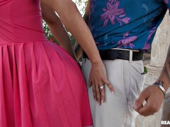 Lamer culo, Estilo perrito, Vestido, Besar, Madres para coger, Al aire libre, Coño, Tetas