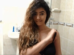 Latina teen girl is ready to see my dick