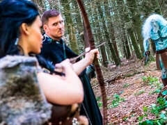 Arsch, Braunhaarige, Kino, Hundestellung, Handjob, Im freien, Rasiert, Titten