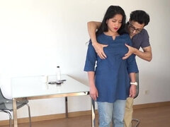 Gros seins, Sucer une bite, Brutal, Collège université, Indienne, Seins naturels, Pov, Adolescente