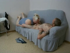 Blasen, Sperma im mund, Handjob, Anleitung, Reif, Milf, Stiefmutter, Ablutschen