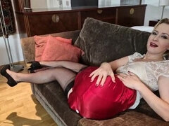 Amateur, Gode, Mère que j'aimerais baiser, Mamelons, Nylon, Chatte, Satin, Jarretelles