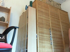 I Try Some Absorbent Diapers And Tampax Fill Them With Hot Pee Video In Italian! Exclusive!