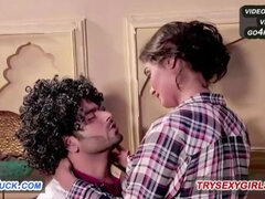 Sucer une bite, Éjaculation interne, Tir de sperme, Médecin, Branlette thaïlandaise, Hard, Fait maison, Indienne