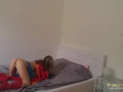 18 ans, Nana, Derrière les coulisses, Mignonne, Bite énorme, Maigrichonne, Fils, Adolescente