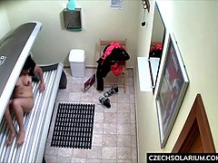 Leie, Tschechisch, Fingern, Muschi, Realität, Rasiert, Solarium, Spanner