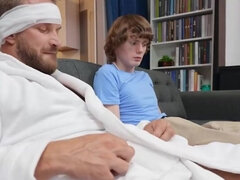 18 ans, Cul, Brunette brune, Tir de sperme, En levrette, Hard, Hd, Chevaucher