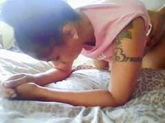 Minah Khali shows off her skills in a submissive yoga session with her cuckold hubby at home