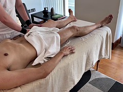 Amateur, Grosse bite, Sucer une bite, Homosexuelle, Branlette thaïlandaise, Fille latino, Massage, Séduite