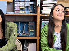 18 летние, За кулисами, От первого лица, Киски, Юбки, Молоденькие, Втроем, Сиськи