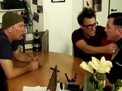 Blonde, Queue, Talons, Mère que j'aimerais baiser, Bureau, Piercing, Secrétaire, Sous la jupe