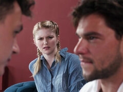 Grosser arsch, Bisexuell, Kehlenfick, Schwanz, Handjob, Lecken, Jungendliche (18+), Flotter dreier