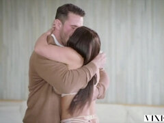 Cul, Gros seins, Sucer une bite, Brunette brune, Gorge profonde, Orgasme, Chatte, Nénés