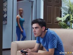 Blondine, Braunhaarige, Hd, Milf, Pornostars, Stiefmutter, Jungendliche (18+), Flotter dreier