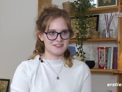 Amateur, Clito, Doigter, Masturbation, Chatte, Rasée, Solo, Nénés