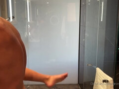 Enthousiasteling, Blond, Pijpbeurt, Hondjeshouding, Vrouw, Orgasme, Klein, Douche