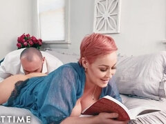 MODEL TIME Ryan Keely Dreams Herself Into Big Dick Pounding