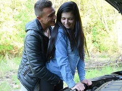 Arsch, Grosser schwanz, Braunhaarige, Auto, Im freien, Dürr, Jungendliche (18+), Titten