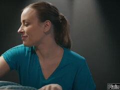 Blonde, Sucer une bite, Hard, Infirmière, Rasée, Tabou, Plan cul à trois, Nénés