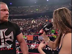 Stephanie mcmahon raw