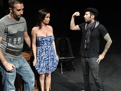 Culo grande, Verga grande, Tetas grandes, Mamada, Morena, Cine, Estilo perrito, Pov