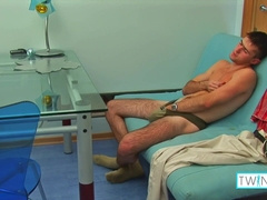 Plaything Stud Samuel L Peels off Off And Milks His Ample Dick!