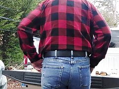 Lumber guy finishing up the day